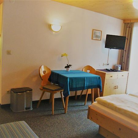 Gaestehaus Roland Aparthotel Kirchberg in Tirol Bagian luar foto