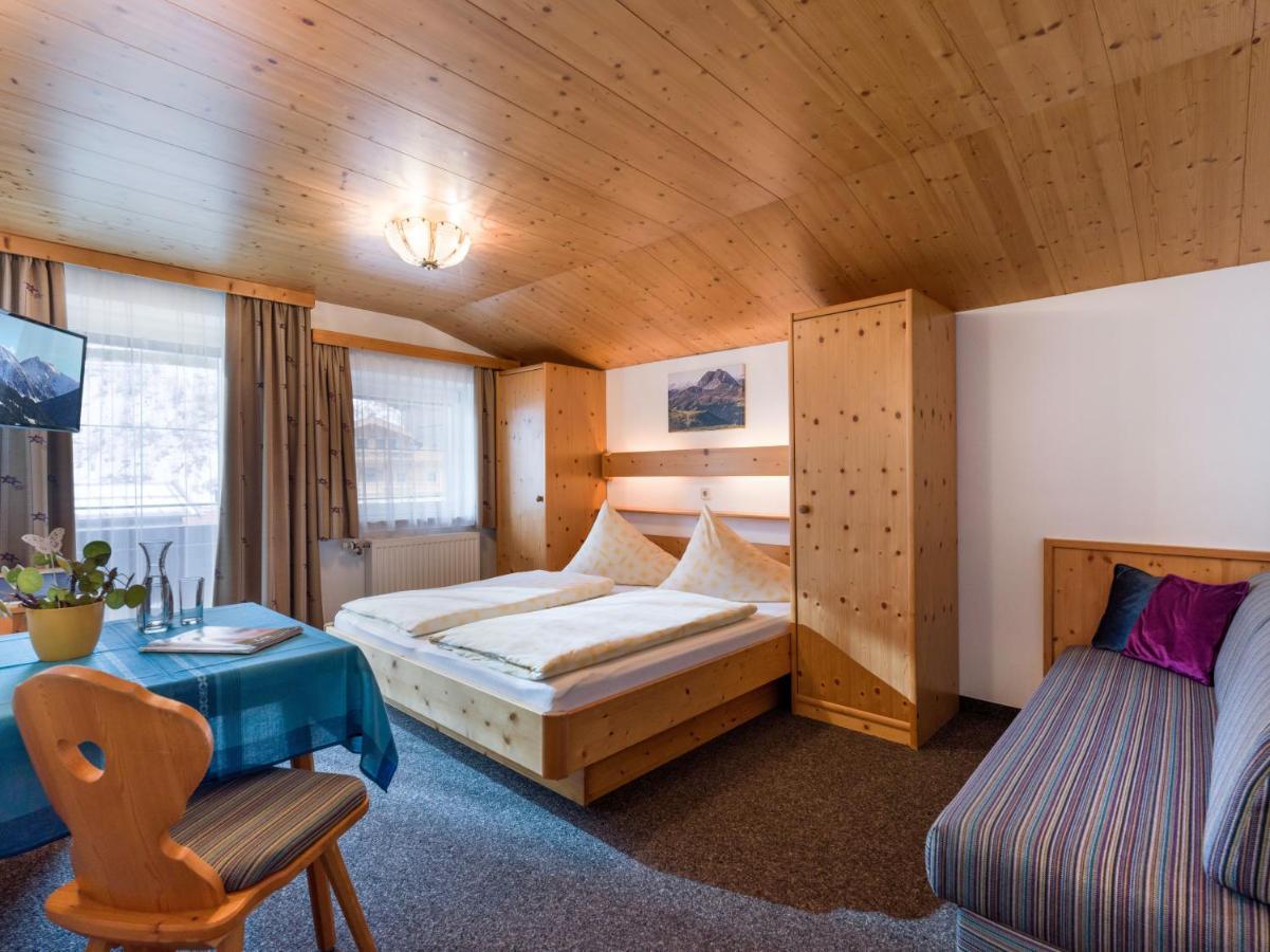 Gaestehaus Roland Aparthotel Kirchberg in Tirol Bagian luar foto