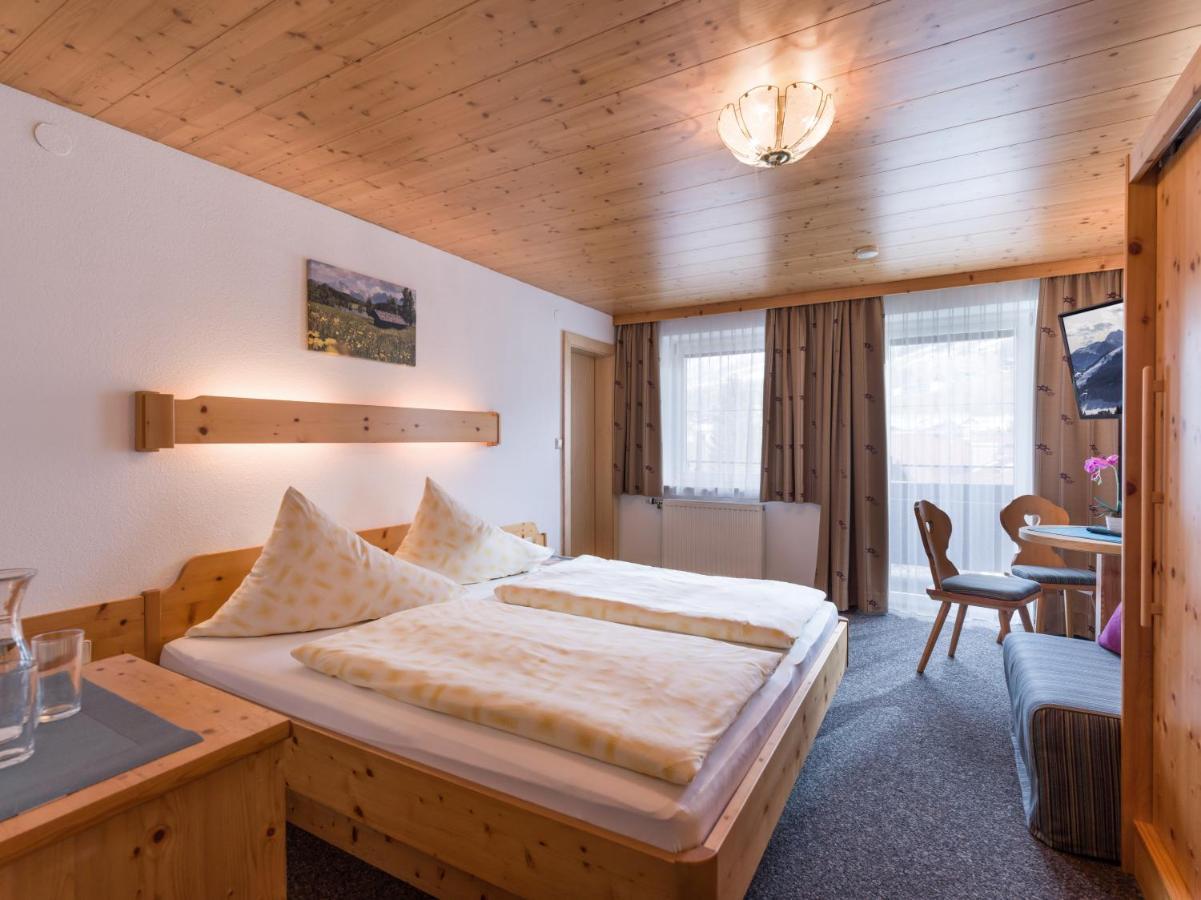 Gaestehaus Roland Aparthotel Kirchberg in Tirol Bagian luar foto